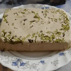 تصویر 1 از حلوا ارده صبحانه طبیعی تهیه‌ شده از کنجد و شیره تازه